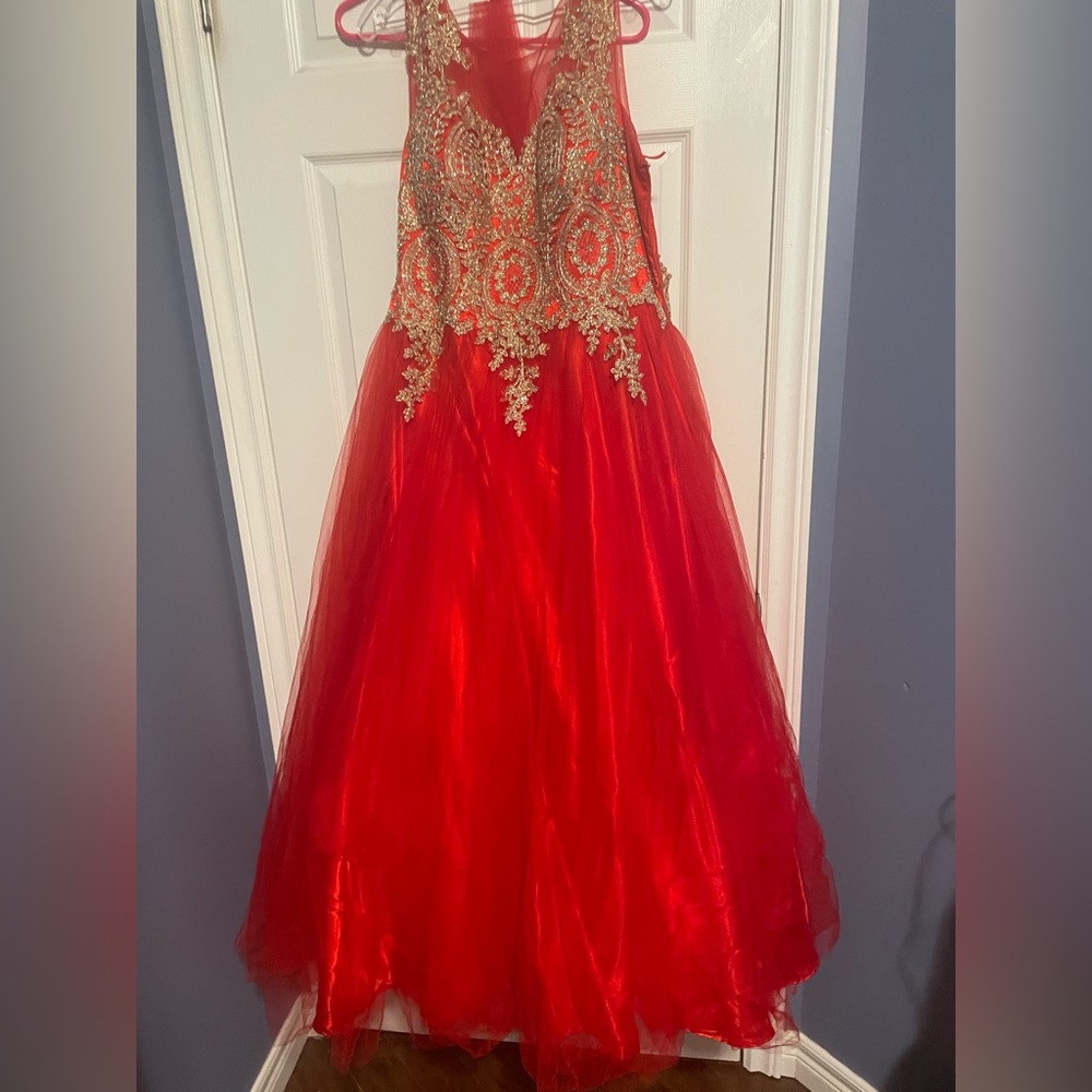 Red prom dress